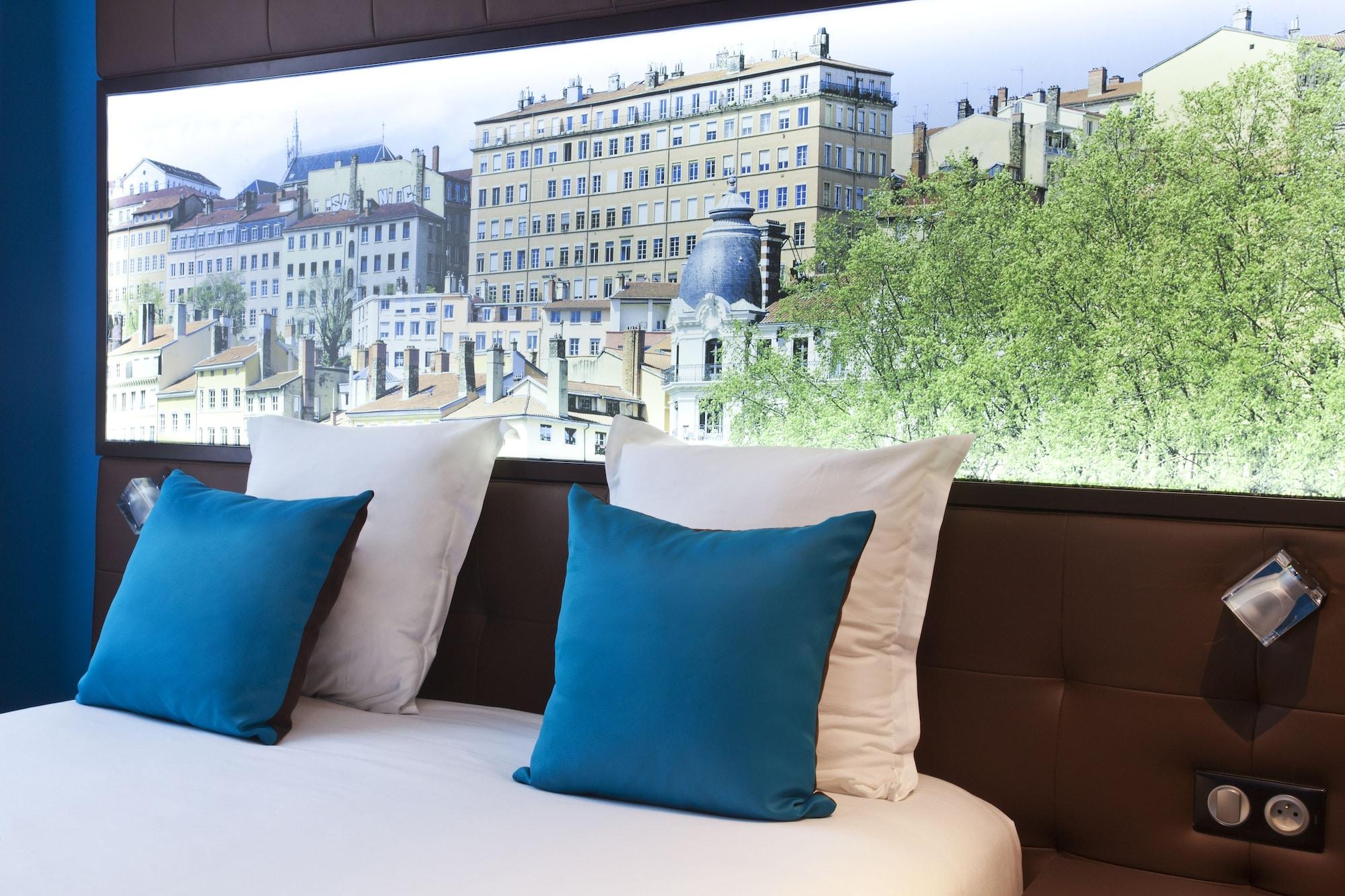 Hotel Des Savoies Lyon Perrache Экстерьер фото