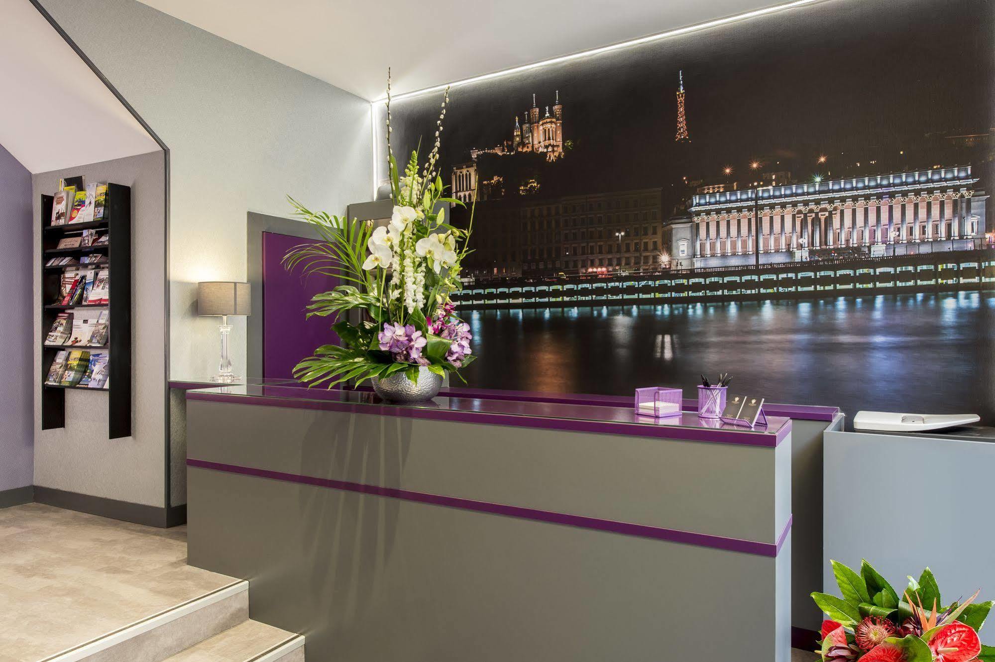 Hotel Des Savoies Lyon Perrache Экстерьер фото